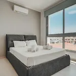In Style In Modern 3 Bedroom Near Nissi & Square