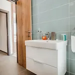 Βίλα In Style In Modern 3 Bedroom Near Nissi & Square *