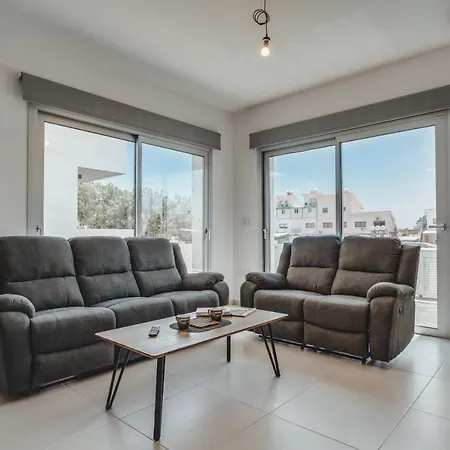 וילה In Style In Modern 3 Bedroom Near Nissi & Square *