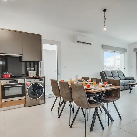 Βίλα In Style In Modern 3 Bedroom Near Nissi & Square