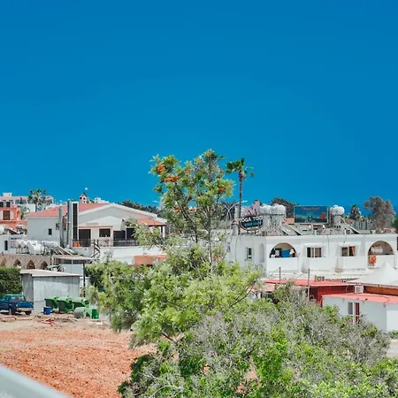 In Style In Modern 3 Bedroom Near Nissi & Square Villa