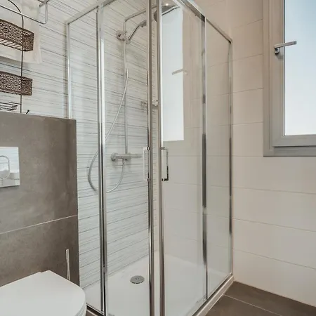 In Style In Modern 3 Bedroom Near Nissi & Square