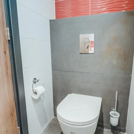 In Style In Modern 3 Bedroom Near Nissi & Square * Ajia Napa