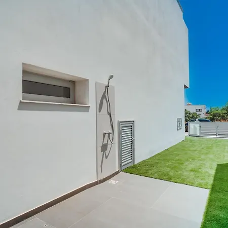 In Style In Modern 3 Bedroom Near Nissi & Square Ajia Napa